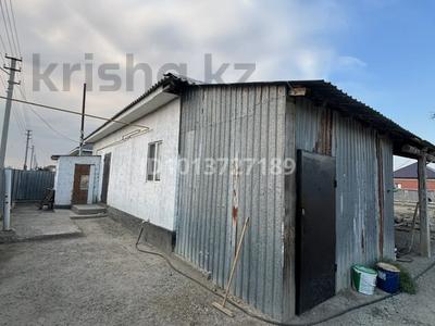 Отдельный дом · 4 комнаты · 200 м² · 10 сот., мкр Кайнар, Жайжан кулмуханов 19 за 12 млн ₸ в Атырау