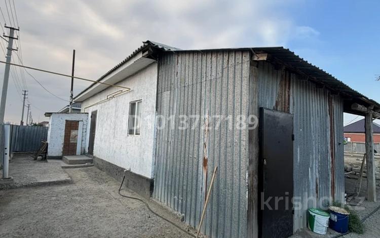 Отдельный дом · 4 комнаты · 200 м² · 10 сот., мкр Кайнар, Жайжан кулмуханов 19 за 12 млн ₸ в Атырау — фото 2