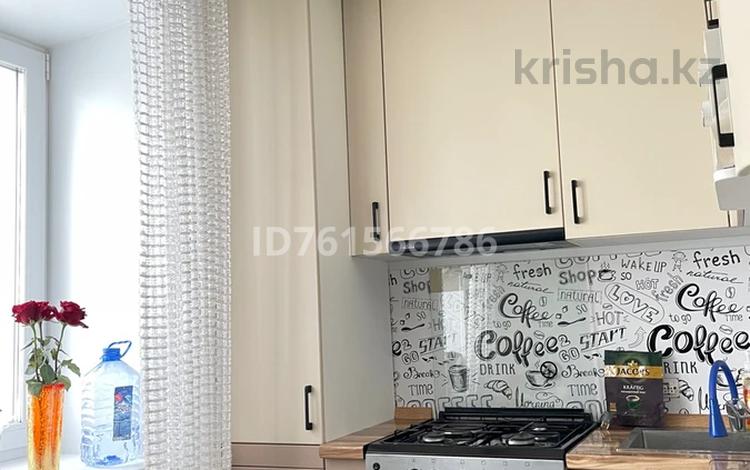 3-комнатная квартира · 60 м² · 2/9 этаж, 5 микр 23 за 16 млн ₸ в Степногорске — фото 2