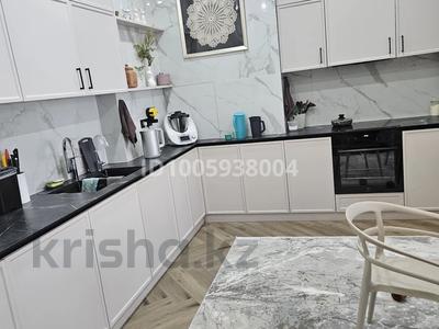 3-бөлмелі пәтер · 88.6 м², 14-ш/а., 14 микрарайон 99, бағасы: 77 млн ₸ в Актау, 14-й мкр