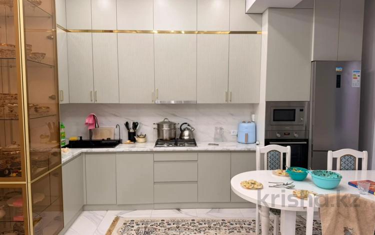 3-комнатная квартира · 110 м² · 2/10 этаж, 18А мкр 10 за 53 млн ₸ в Актау — фото 21