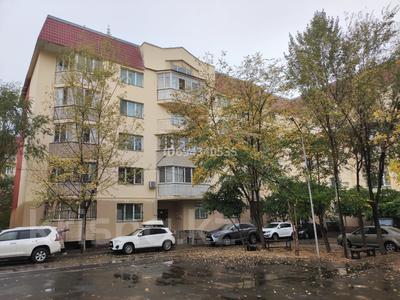1-комнатная квартира, 50 м², 1/5 этаж, мкр Думан-2 17 за 29 млн 〒 в Алматы, Медеуский р-н
