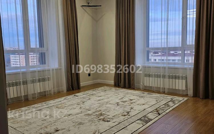 2-комнатная квартира · 65 м² · 9/12 этаж, Аль Фараби 7 — Бухар Жырау за 350 000 〒 в Астане, Есильский р-н — фото 2