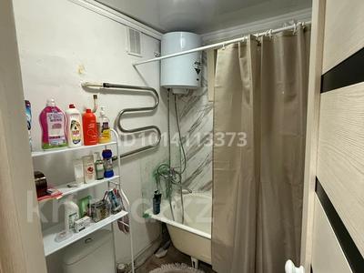 2-бөлмелі пәтер · 80 м² · 2/3 қабат, Толе би 68 — Центральный парк садик все есть рядом, бағасы: 12 млн ₸ в Кентау