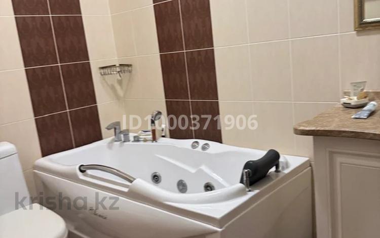 4-комнатная квартира · 135 м² · 2/10 этаж, мкр Новый Город, Лободы 25/3 за 87 млн ₸ в Караганде, Казыбек би р-н — фото 2