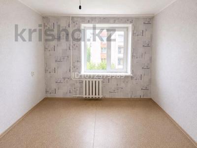 3-комнатная квартира · 62 м² · 4/5 этаж, ул. Сыбага 88/1 за 10.5 млн ₸ в Уральске