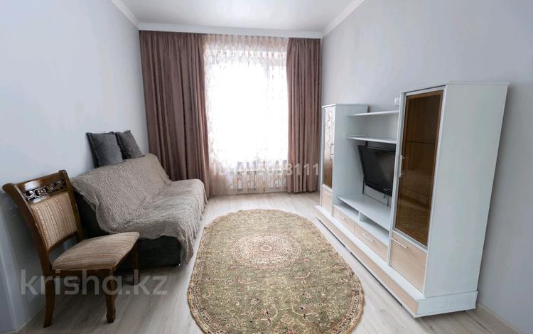 1-комнатная квартира · 36 м² · 3/9 этаж, Кумисбекова дом 4 — Кумисбекова за 250 000 ₸ в Астане, Сарыарка р-н — фото 2