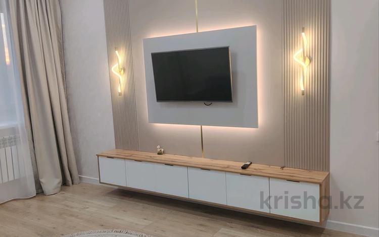 2-комнатная квартира · 74 м² · 3/5 этаж, Карменова 14 — Пересечение улиц Глинки и Карменова за 17 000 ₸ в Семее — фото 2