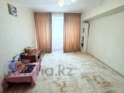 2-бөлмелі пәтер · 64 м² · 2/5 қабат, мкр Мамыр-1 — Момышулы-Шаляпина, бағасы: 41 млн ₸ в Алматы, Ауэзовский р-н
