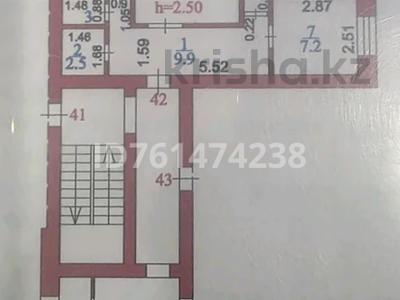 3-комнатная квартира · 60 м² · 1/5 этаж, мкр Михайловка , Крамского 44/3 за 16.5 млн 〒 в Караганде, Казыбек би р-н