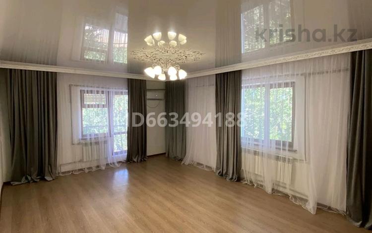 Жеке үй · 6 бөлме · 368 м² · 11 жүзд., улица Муканова 3, бағасы: 70 млн ₸ в Конаеве — фото 163
