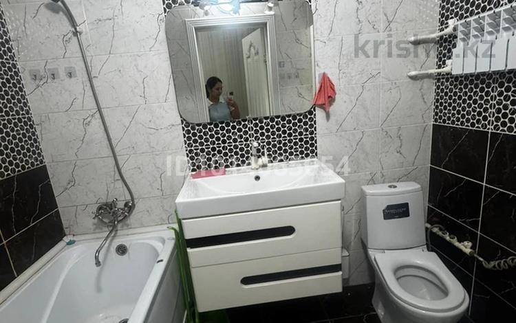 2 бөлме · 60 м² · 5/6 қабат, 16-ш/а. 43/1, бағасы: 27 000 ₸ в Актау, 16-й мкр  — фото 2