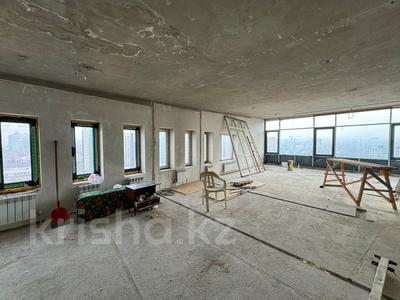 4-бөлмелі пәтер · 270 м² · 12 қабат, Манаса 7Б — проспект Абая, бағасы: 90 млн ₸ в Алматы, Алмалинский р-н