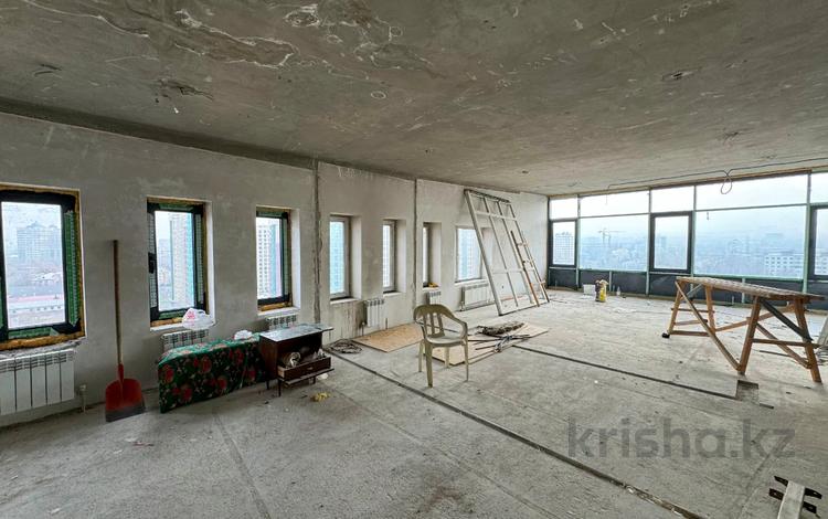 4-бөлмелі пәтер · 270 м² · 12 қабат, Манаса 7Б — проспект Абая, бағасы: 90 млн ₸ в Алматы, Алмалинский р-н — фото 2