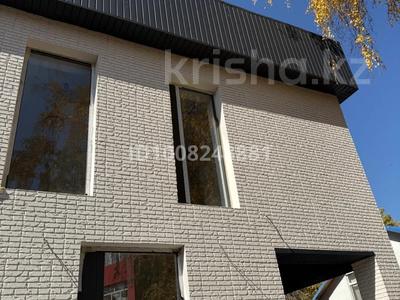 Жеке үй · 5 бөлме · 200 м² · 3.5 сот., Макатаева 1, бағасы: 180 млн 〒 в Алматы, Медеуский р-н