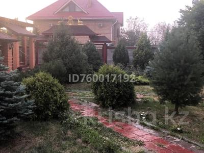 Отдельный дом · 9 комнат · 500 м² · 12 сот., мкр Тепличный за 2 млн ₸ в Алматы, Ауэзовский р-н