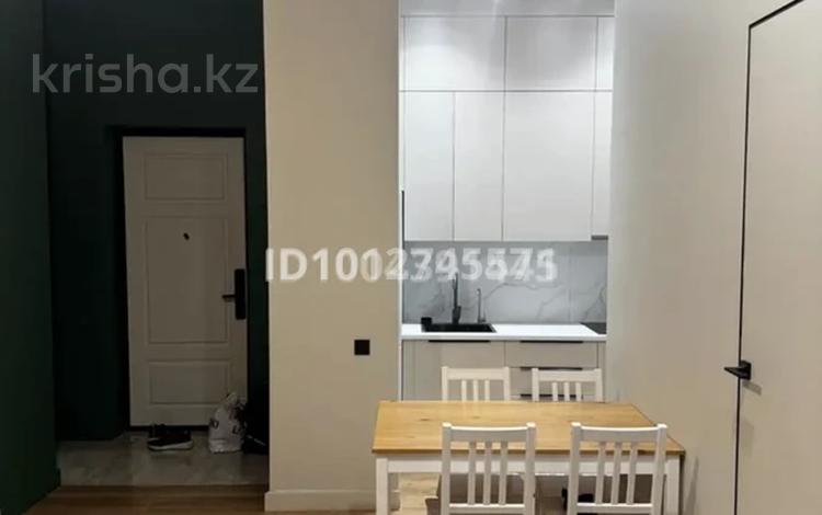 3-комнатная квартира · 73 м² · 9/9 этаж, мкр Нурсая, Абылхаир хана 69 за 350 000 ₸ в Атырау — фото 2