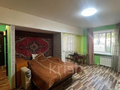 1-комнатная квартира · 30 м² · 1/3 этаж, Майкудук, Белинского 7 — ДК, 11 мкрн, ФОК Головкина за 7.4 млн ₸ в Караганде, Алихана Бокейханова р-н