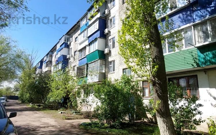 2-комнатная квартира · 45 м² · 5/5 этаж, ул. Сергея Тюленина 50 за 12 млн ₸ в Уральске, мкр Школьник — фото 18
