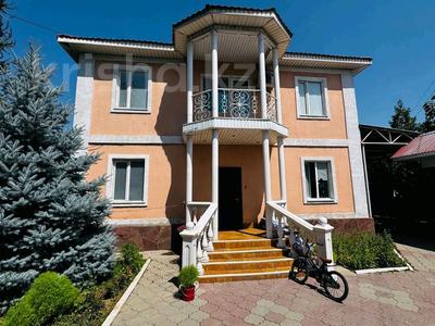 Жеке үй · 8 бөлме · 205 м² · 8 сот., Достык — Достык, бағасы: 42 млн 〒 в Каскелене