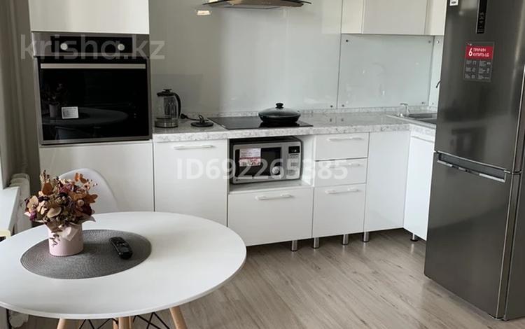 1-комнатная квартира · 40 м² · 5/9 этаж, мкр Юго-Восток, проспект Республики 4 за 11 000 ₸ в Караганде, Казыбек би р-н — фото 3