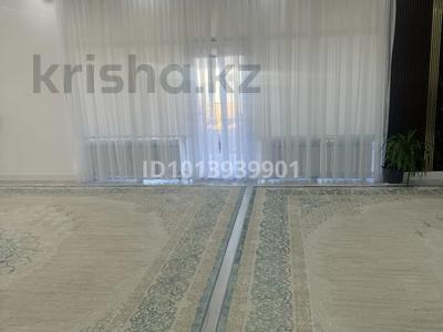 Дом · 3 комнаты · 135 м², мкр Самал, Алиева-Курмангазы 42 — Алиева-Курмангазы-Тайманова за 90 000 ₸ в Атырау