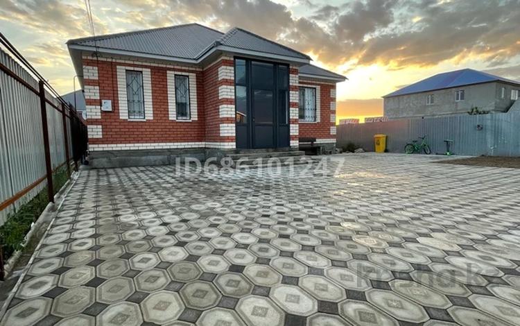 Отдельный дом · 4 комнаты · 140 м² · 4.8 сот., мкр Жулдыз за 46 млн ₸ в Уральске — фото 8