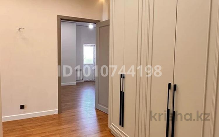 3-комнатная квартира · 100 м² · 11/18 этаж, Момышулы 2в за 59 млн ₸ в Астане, Алматы р-н — фото 2