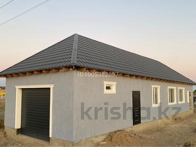 Отдельный дом · 3 комнаты · 120 м² · 8 сот., мкр Байтак, Смагул Садуакасулы 15 за 13 млн ₸ в Атырау, мкр	Байтак