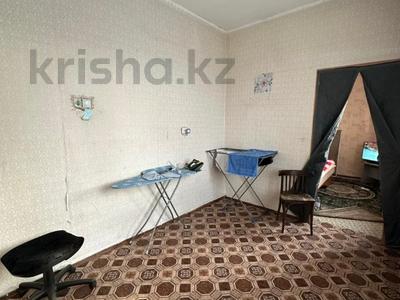 2-бөлмелі пәтер · 29.9 м² · 1/5 қабат, Гагарина 218, бағасы: 8 млн ₸ в Семее