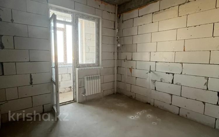 3-комнатная квартира · 87 м² · 7/9 этаж, мкр Нурсая, Султан Бейбарыс 437 за 32.5 млн ₸ в Атырау — фото 2