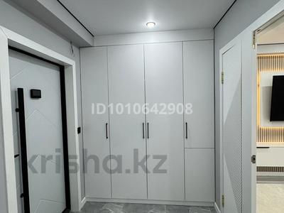 1-комнатная квартира · 42 м² · 3/5 этаж, 32А мкр, 32А ш/а. 30 — Үйдің қасында мектеп , универ , супермаркет , гипермаркет барлығы жақын за 18.5 млн ₸ в Актау