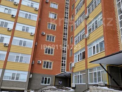 1-комнатная квартира, 56 м², 2/8 этаж помесячно, Санкибай батыра 40 Е за 200 000 〒 в Актобе