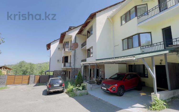 Часть дома · 6 комнат · 240 м² · 2.5 сот., мкр Актобе, Алма 30е за 77 млн ₸ в Алматы, Бостандыкский р-н — фото 2