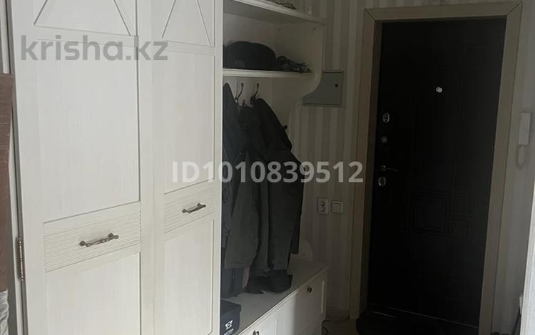 3-бөлмелі пәтер · 68 м² · 1/10 қабат, Валиханова 100, бағасы: ~ 35 млн ₸ в Семее — фото 2