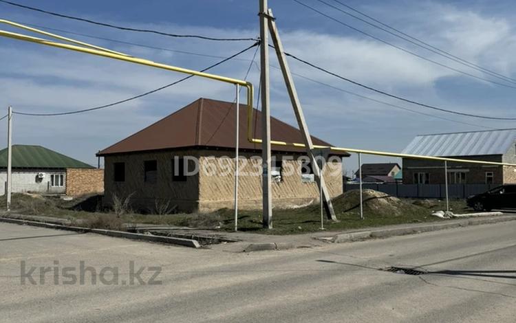 Отдельный дом • 5 комнат • 120 м² • 8 сот., Астана за 7.2 млн 〒 в Караой — фото 2