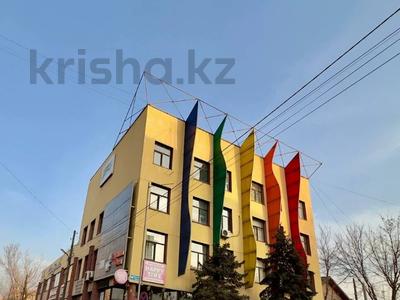 Свободное назначение, офисы, магазины и бутики, склады, азс, автосервисы и автомойки, общепит, салоны красоты, бани, гостиницы и зоны отдыха, медцентры и аптеки, образование, развлечения · 800 м² за 490 млн 〒 в Алматы, Алмалинский р-н