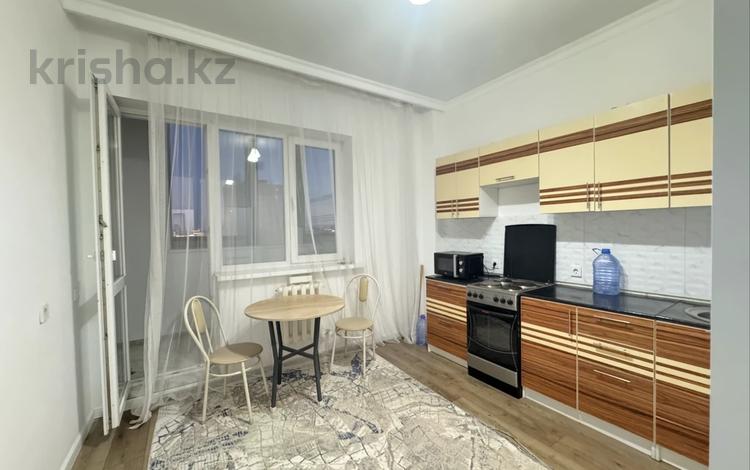 2-комнатная квартира · 60 м² · 15/19 этаж, Кабанбай батыра 4/2 за 280 000 ₸ в Астане, Есильский р-н — фото 11