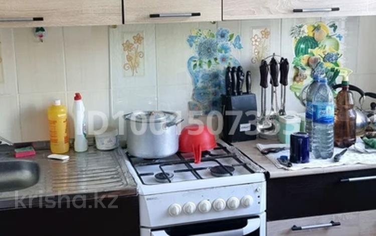 2-бөлмелі пәтер · 43.8 м² · 3/5 қабат, 40 лет Победы 79 — Возле вокзала, бағасы: 6.5 млн ₸ в Шахтинске — фото 2
