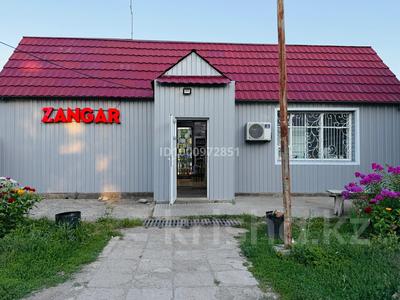 Азык түлік дүкені. Орналасқан жері саудаға қолайлы · 82 м², бағасы: 45 млн ₸ в Зайсане