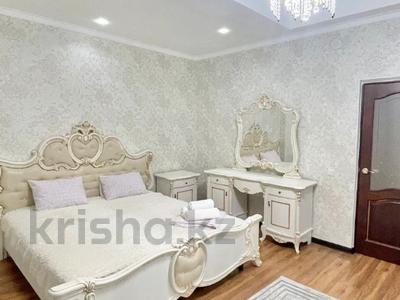 2-комнатная квартира · 75 м² · 5/9 этаж, Валиханова 21 за 17 000 ₸ в Атырау