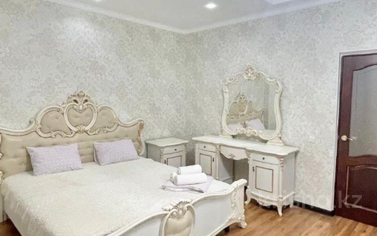 2-комнатная квартира · 75 м² · 5/9 этаж, Валиханова 21 за 17 000 ₸ в Атырау — фото 3