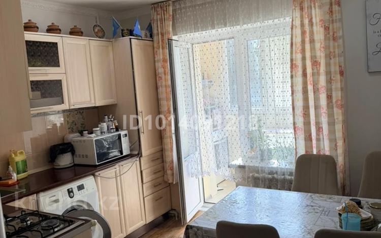 4-комнатная квартира · 70 м² · 2/5 этаж, Қарасай батыра 60 — Угол Толе би ( Кирова) за 300 000 ₸ в Каскелене — фото 2