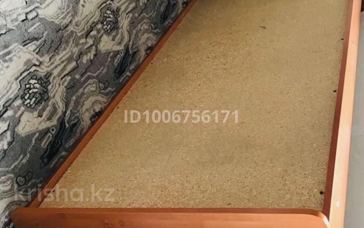 1 комната · 14 м², бульвар Гагарина 36 за 145 000 ₸ в Усть-Каменогорске — фото 2