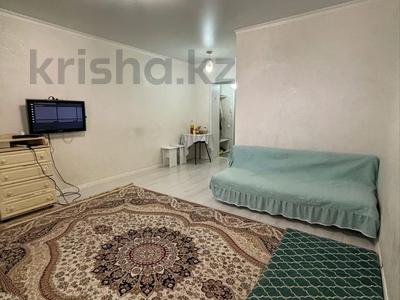Пәтерлер в Акмолинской обл.: 1-бөлмелі пәтер · 28.7 м² · 4/6 қабат, Республики 18Б, бағасы: 9 млн 〒 1-бөлмелі пәтер · 28.7 м² · 4/6 қабат, Республики 18Б, бағасы: 9 млн 〒 в Косшы