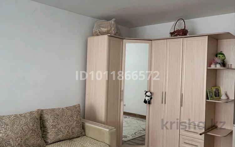 1-бөлмелі пәтер · 42 м² · 2/5 қабат, Х. Доспанова 30 — Возле СОШ#2 и детского сада Балапан, бағасы: 14 млн ₸ в Аксу — фото 2