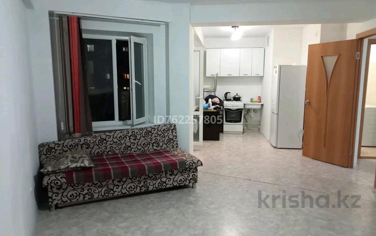 1-комнатная квартира · 42 м² · 6/24 этаж · помесячно, мкр Юго-Восток, Бауыржана Момышулы 24, 26/2, 26/3, 28 — Сдаю на долгий срок 1-комнатную квартиру за 130 тысяч тенге в месяц + за 130 000 〒 в Караганде, Казыбек би р-н — фото 2