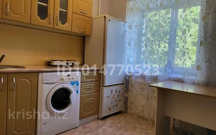 1-комнатная квартира · 32 м² · 3/5 этаж, Протозанова — ЦДК за 130 000 ₸ в Усть-Каменогорске — фото 2