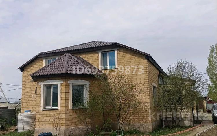 Отдельный дом · 6 комнат · 196.7 м² · 10 сот., ЖМ Уркер, ул Шопан ата 10 — Пересечение улиц Есет батыра за 63 млн ₸ в Астане, Нура р-н — фото 2