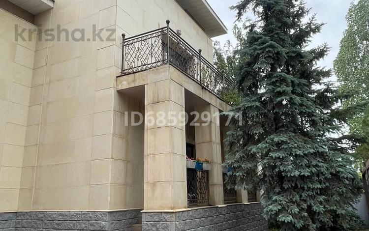 Отдельный дом • 9 комнат • 450 м² • 7 сот., Алпамыс 16 за 150 млн 〒 в Астане, Алматы р-н — фото 2